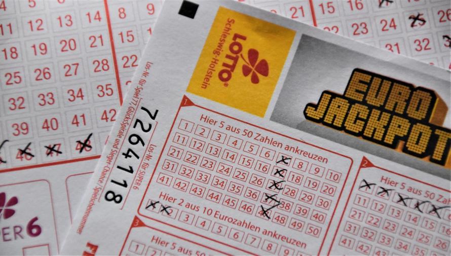 Мигрант выиграл в лотерею €250 тыс. и не смог забрать деньги