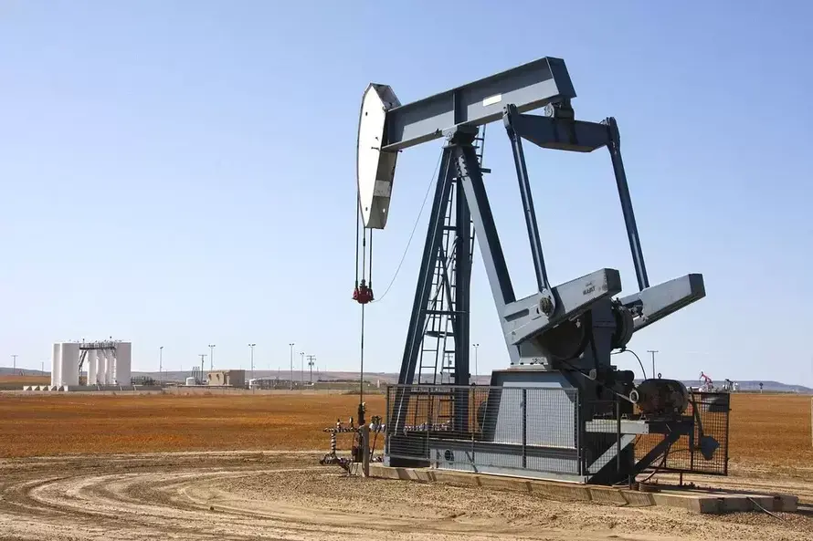 СМИ сообщили о снижении добычи нефти в России в апреле почти на 9%