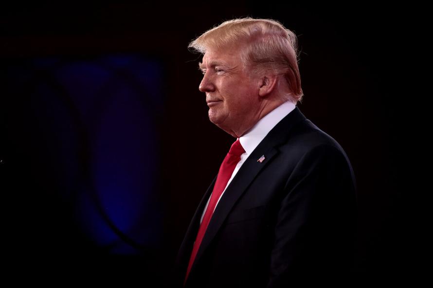Суд в США отказался возвращать Трампу его аккаунт в Twitter