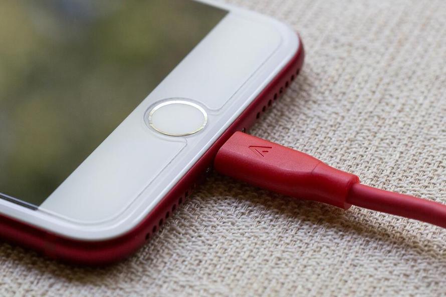 Apple начала тестировать iPhone с «зарядкой от Android»