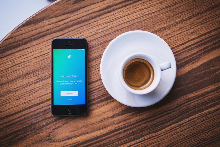В аккаунте Маска в Twitter насчитали более 70% ботов