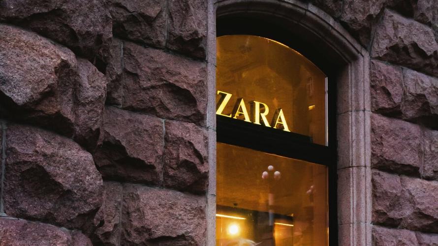 Владелец Zara отправил часть сотрудников в России в простой
