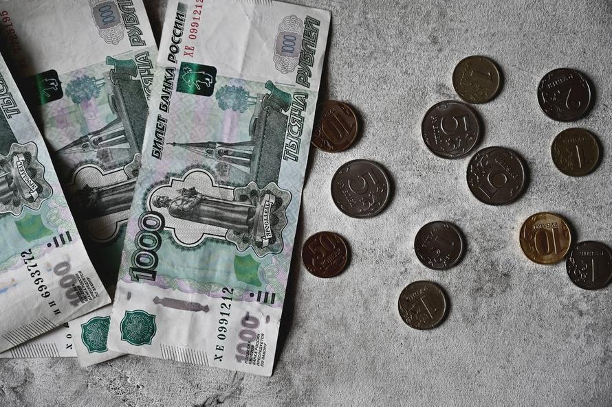 Ставки по вкладам в России упали ниже 10%