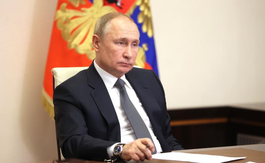Путин прилетел в Иран на переговоры
