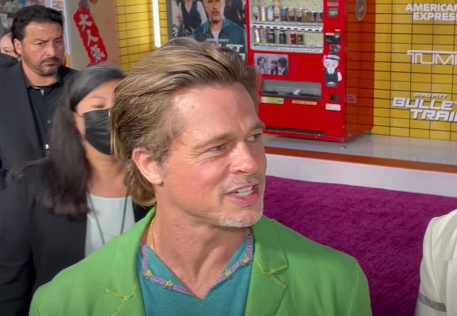 Брэд Питт выплатит фанатам $20,5 млн за гнилые дома