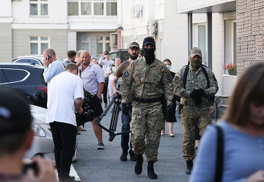 Силовики задержали экс-мэра Екатеринбурга Ройзмана