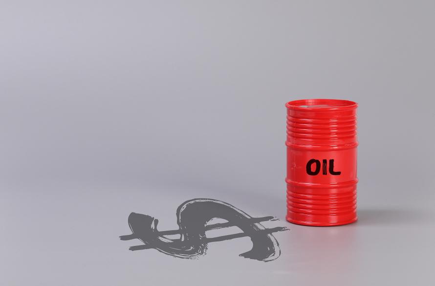 ЦБ опустил официальный курс доллара на фоне дешевеющей нефти