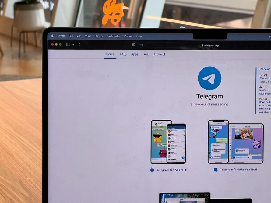 Apple не понравились платные посты в Telegram. Дуров обвинил компанию в жадности