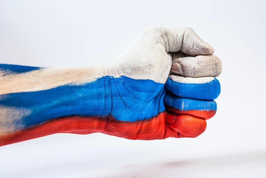 В вузах захотели ввести новый предмет. Студентов будут учить патриотизму