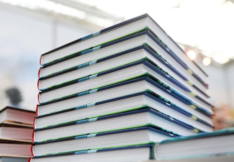 Маркетплейсы снимут с продажи книги с ЛГБТ-пропагандой. Площадки пришлось тормошить депутату