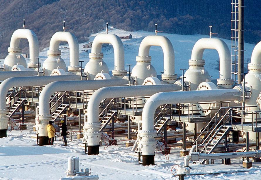 При масштабном взрыве на газопроводе в Чувашии погибли трое. Они ремонтировали ветку