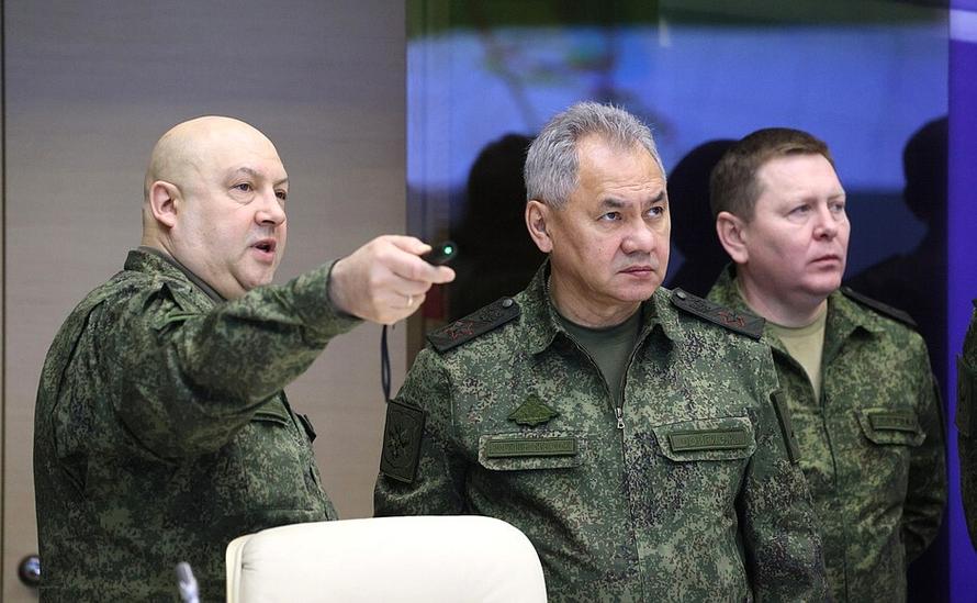 Суровикина сняли с поста командующего войсками на спецоперации