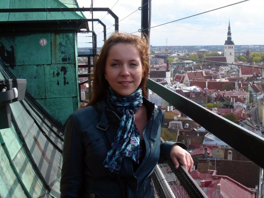 Умерла девушка, ставшая инвалидом после падения сосульки в центре Питера