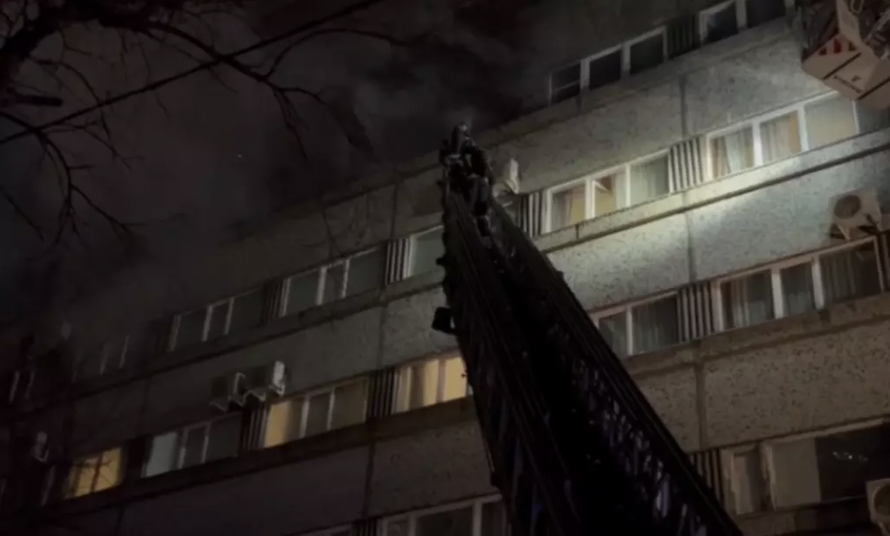 В Москве задержали неадеквата, который поджёг многоэтажку из-за шумящих детей