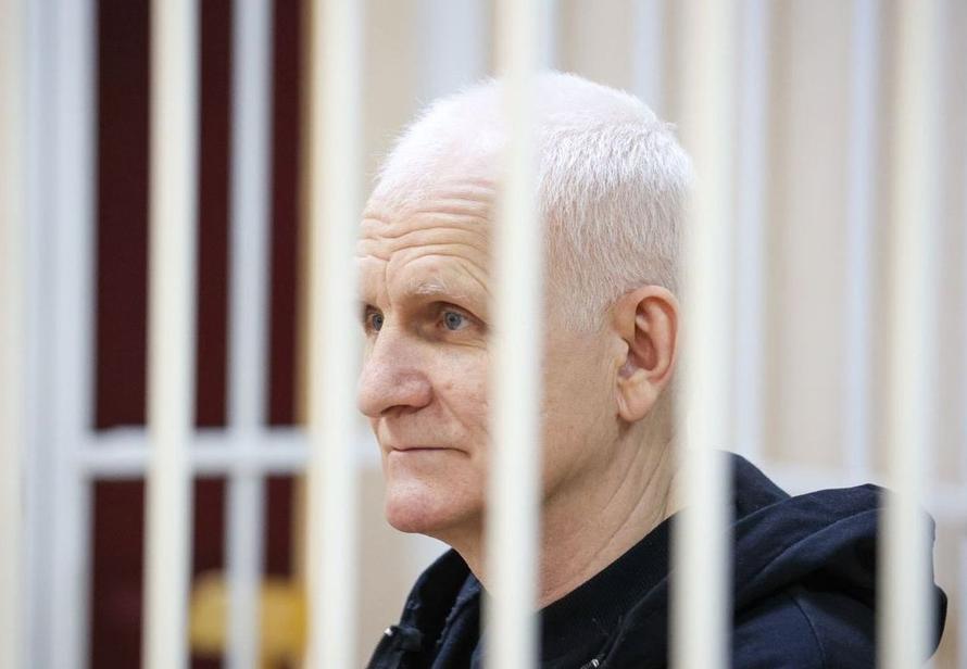 В Белоруссии посадили нобелевского лауреата на 10 лет. Вот чем он известен