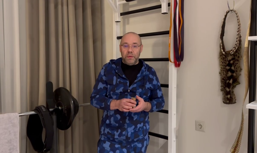 А я думал, БАД. Депутат рассказал, почему отравился мухоморами в Москве