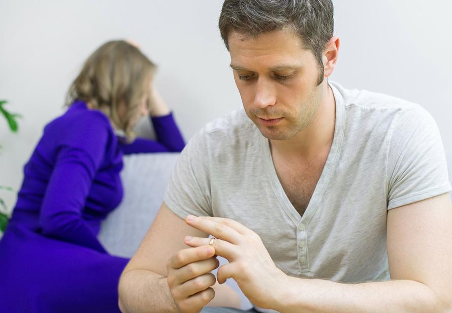 Можно ли простить измену? Отвечает сексолог