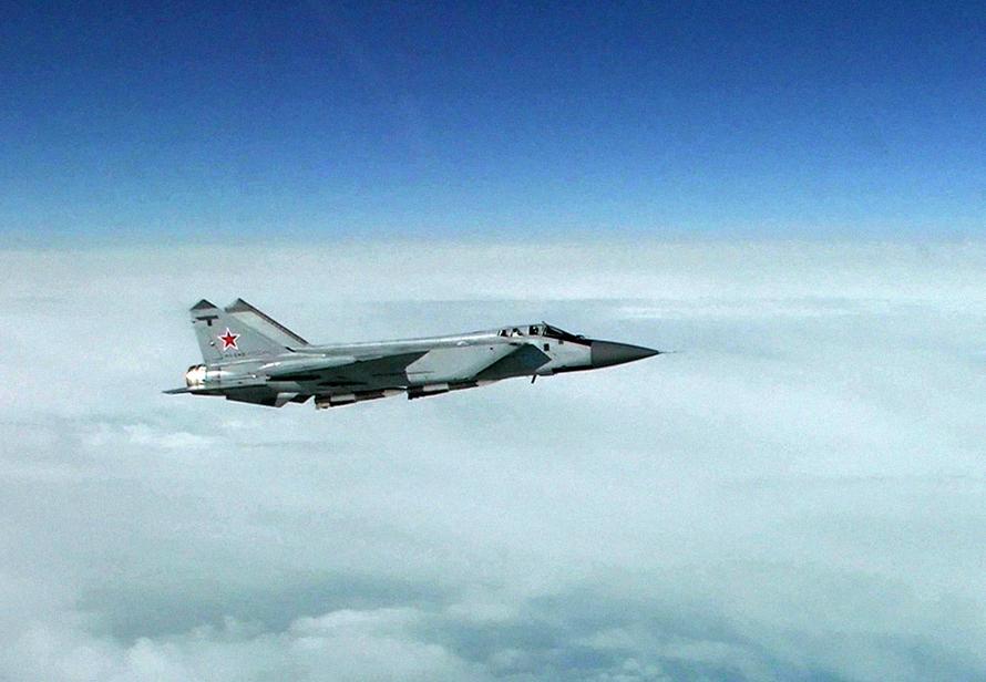 На севере России разбился военный самолёт