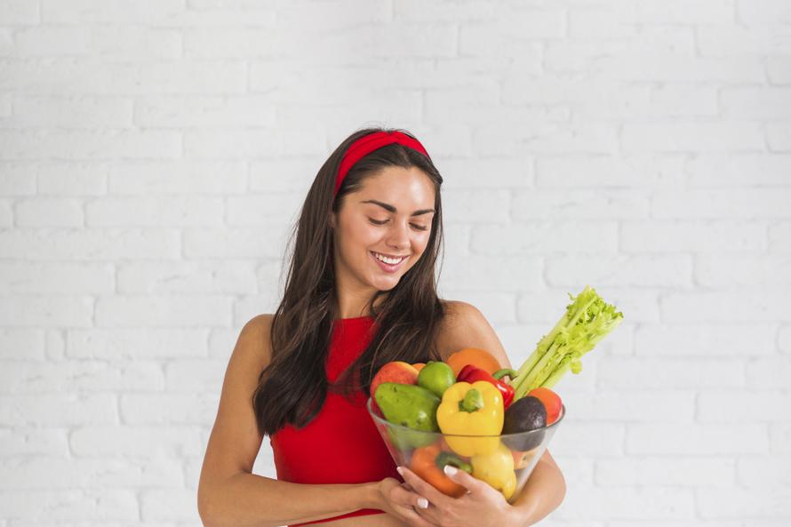 В каких продуктах содержится клетчатка и чем грозит её нехватка? Отвечает врач