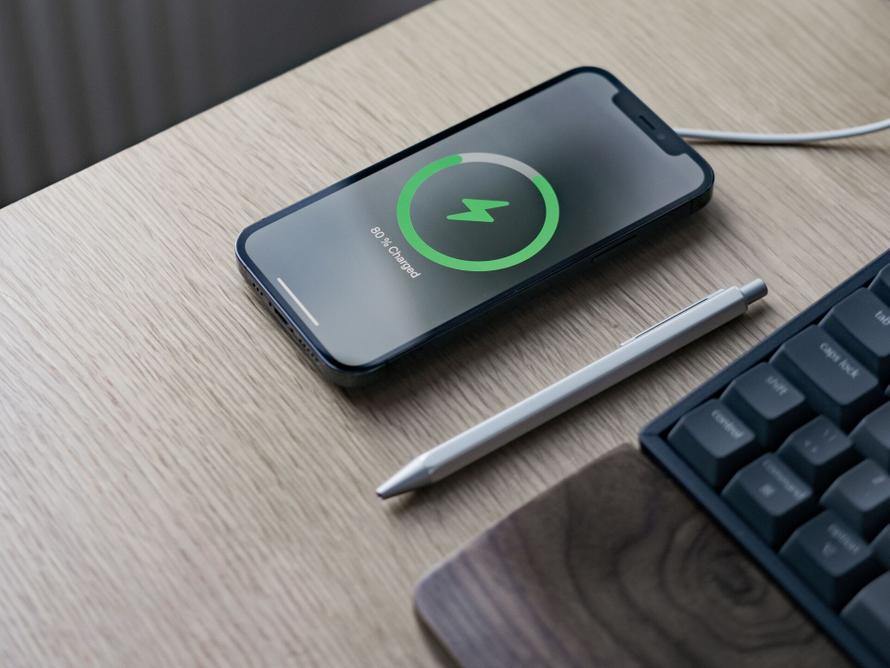 90% за полтора часа. Стало известно, как быстро зарядить iPhone
