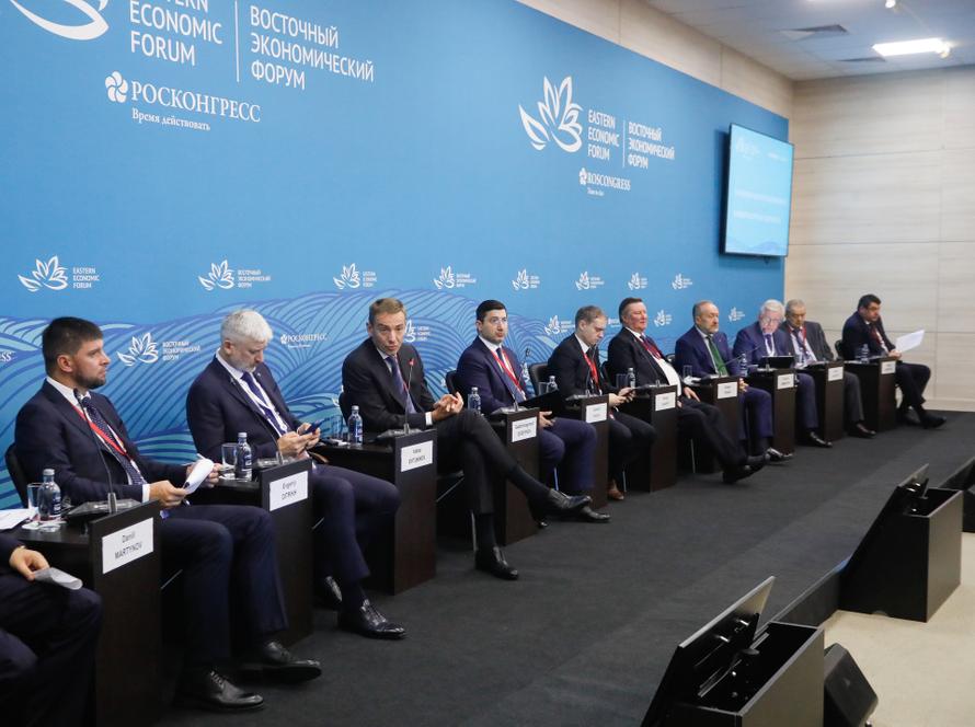 Северный морской путь: на ВЭФ-2023 рассказали о результатах развития проекта