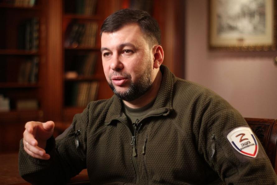 Военную цензуру на переписку в интернете и почту ввели в ДНР. Что ещё изменилось в регионе