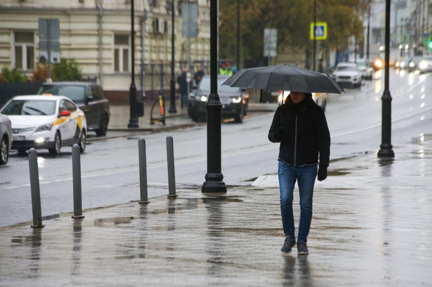 Хоть бы не смыло! Москвичей предупредили о самом сильном ливне с начала сентября