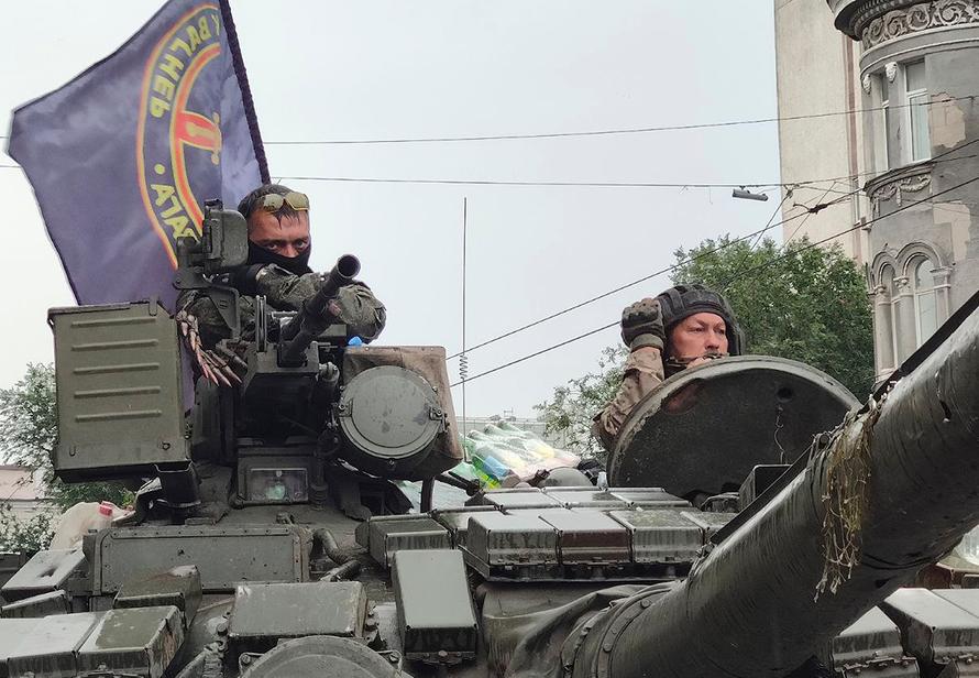 ЧВК «Вагнер» возобновила набор в нескольких регионах. Зэков обещают не брать