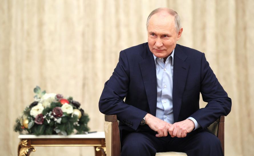 Путин привёз из Нью-Йорка домой мощи великой княгини и показал реликвию на Рождество