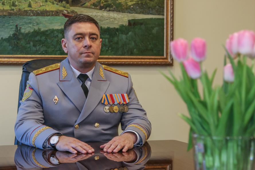 Начальник МЧС пожелал онкологии и других несчастий тому, кто посмел на него пожаловаться