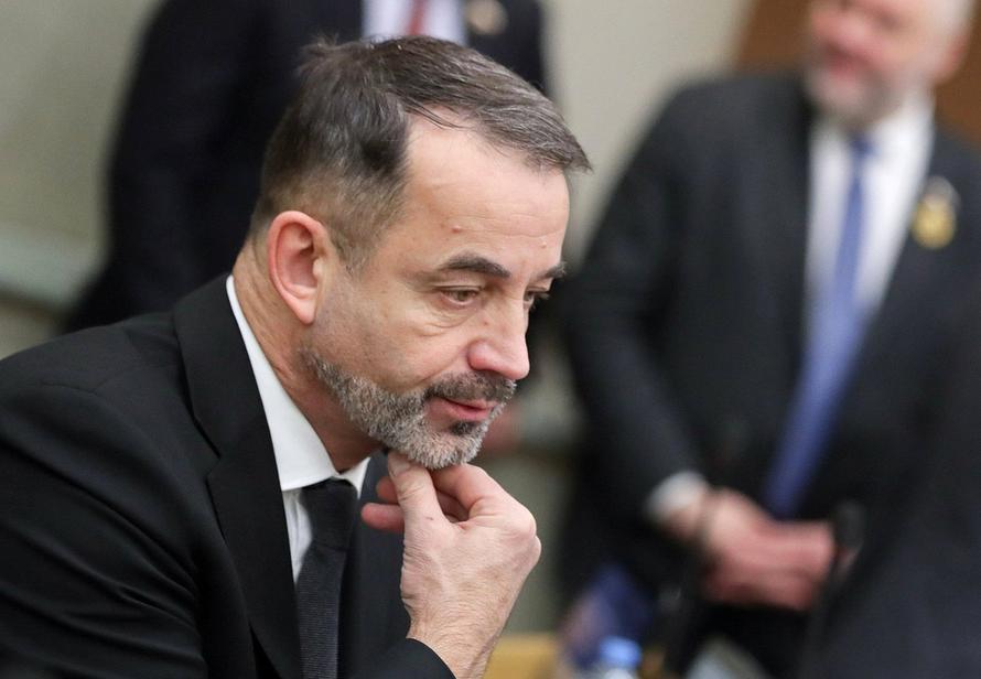 СМИ: У актёра Дмитрия Певцова увели миллион рублей «сотрудники ФСБ» через Telegram