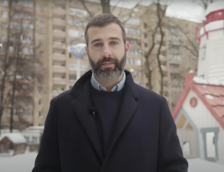 Тутта Ларсен посоветовала Урганту съездить в Донбасс. О чём ещё сказала звезда MTV
