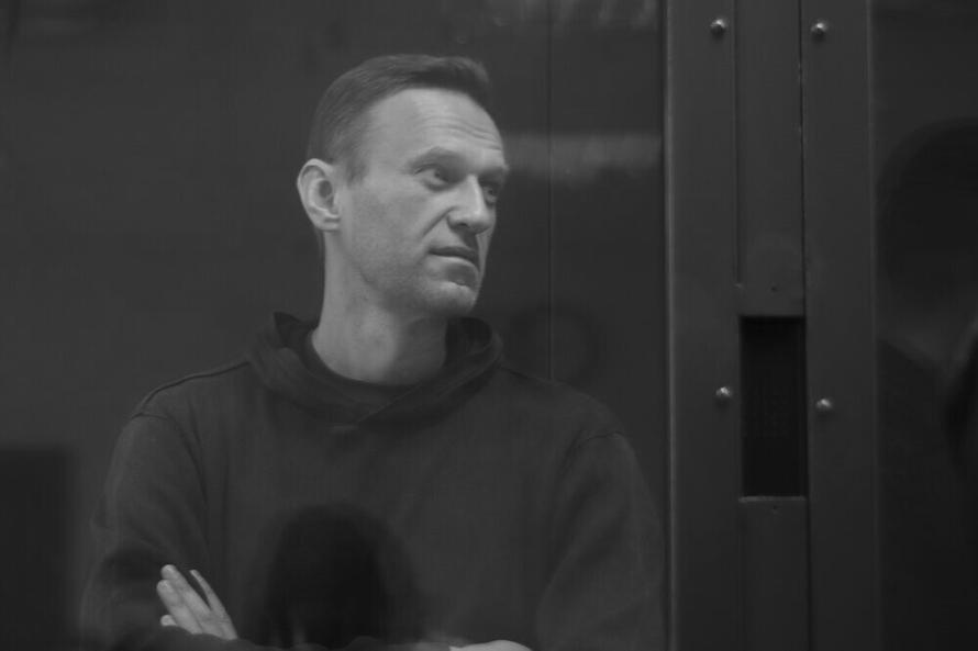 Тело Навального* отдали его матери. Что известно