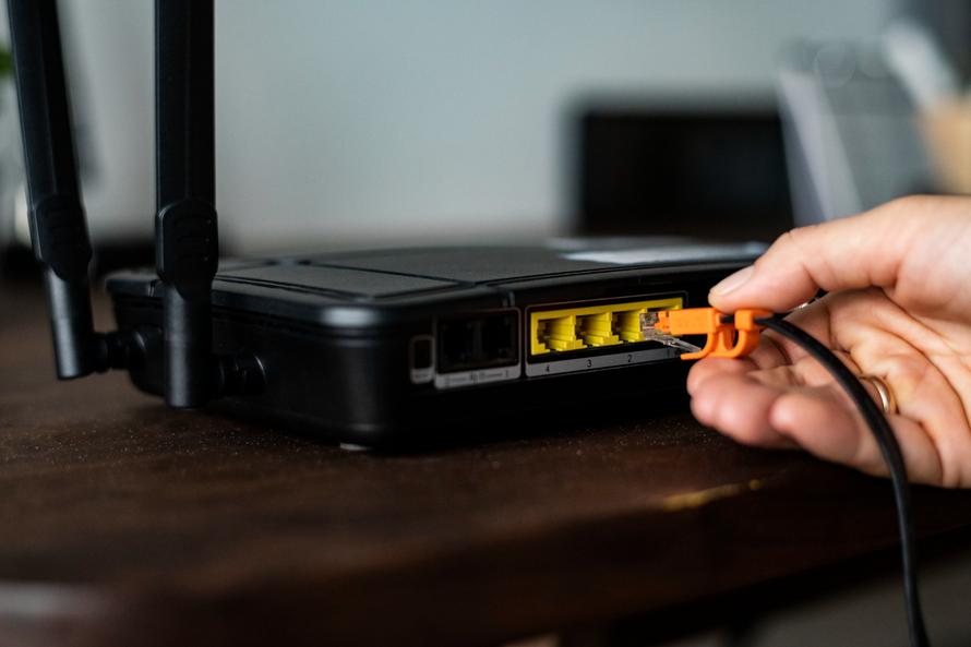 Российского студента арестовали за лозунг в названии сети Wi-Fi. Что он написал