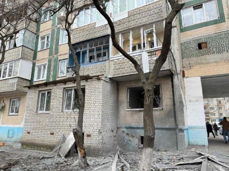 В Белгороде после обстрелов отменили занятия в школах и закрыли ТЦ. Главное