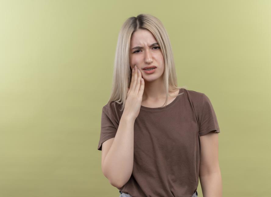 Нащупали уплотнение во рту? Это может быть признаком смертельного заболевания