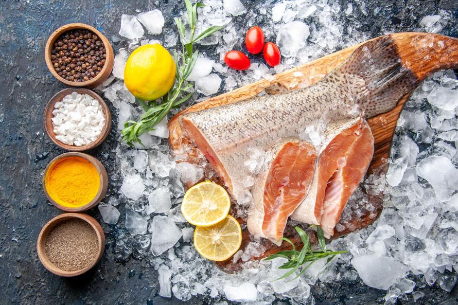Что будет, если повторно заморозить рыбу или мясо? Хорошая и плохая новости
