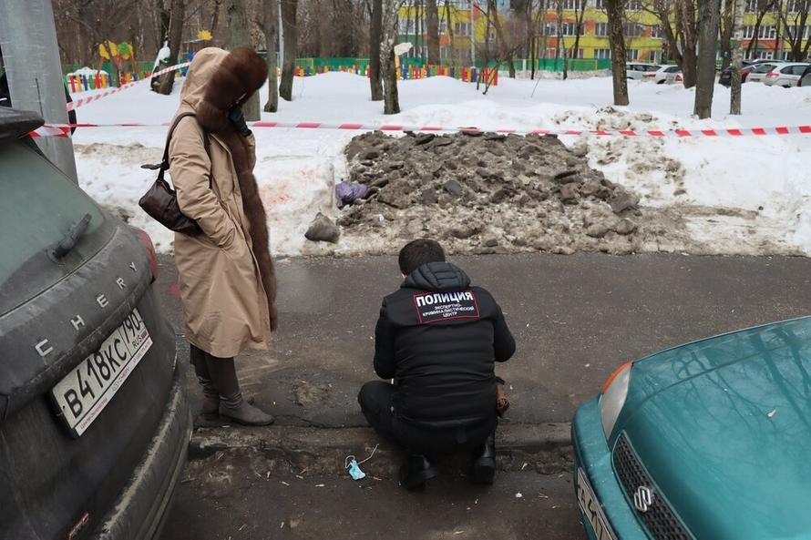 В Подмосковье байкер расстрелял полицейских и скрылся. Есть жертвы