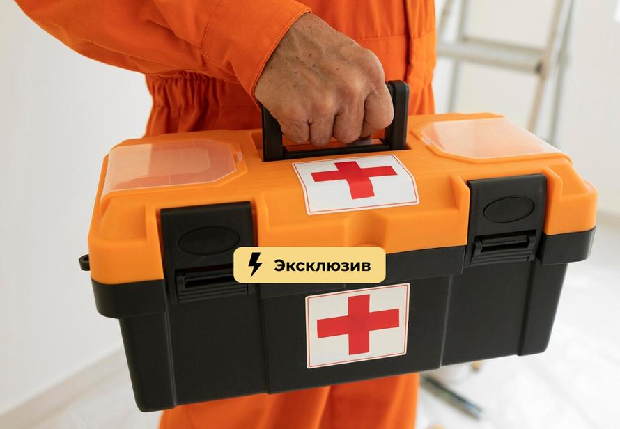 Не только бинты и пластыри. Что действительно стоит положить в автомобильную аптечку — список от врача