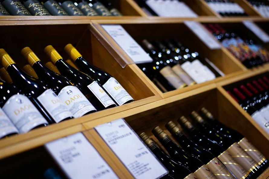 Алкоголь в duty free на внутренних рейсах появится в трёх российских аэропортах. Подробности
