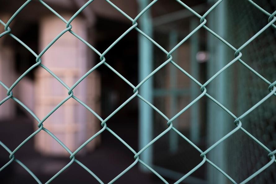 СМИ: Российский полицейский брал взятки, чтобы спонсировать бойцов СВО. Подробности