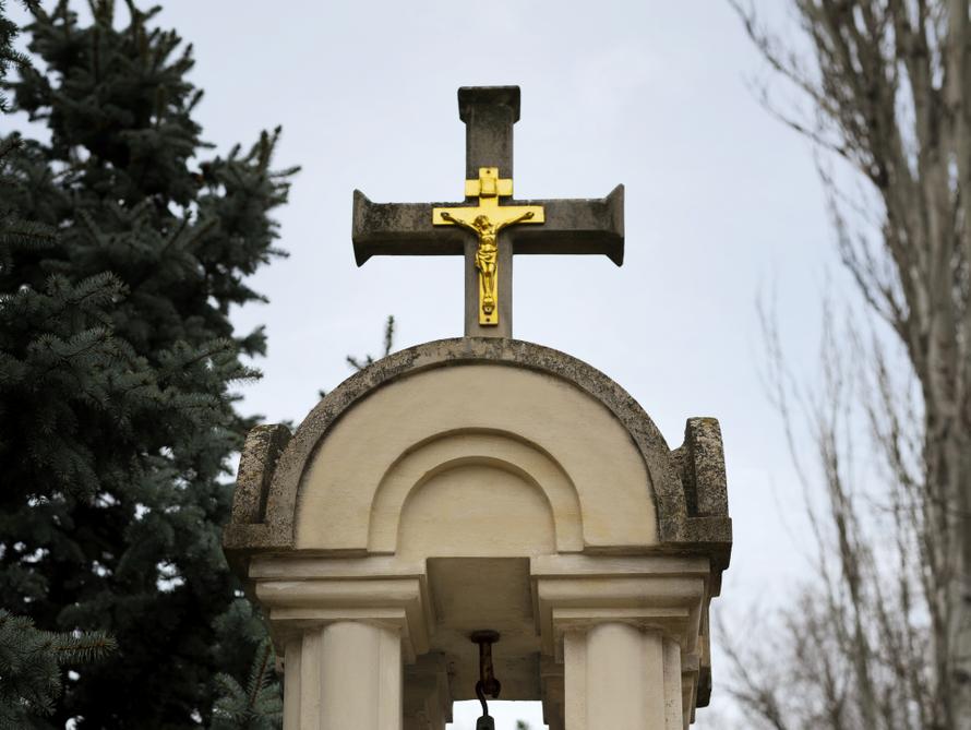 Дагестанский блогер публично поглумился над православным крестом. Что было дальше