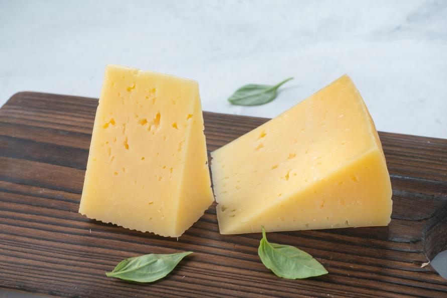 Россиянам назвали продукты, от которых болит голова. Вы их точно покупаете