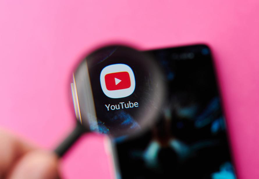 «Приём устрашения»: стало известно, как будут наказывать за ускорение YouTube в России