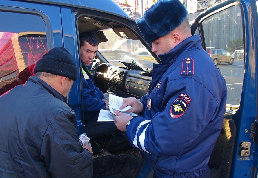 Мигрантов предложили ввозить в Россию по-новому. Что изменится в законодательстве
