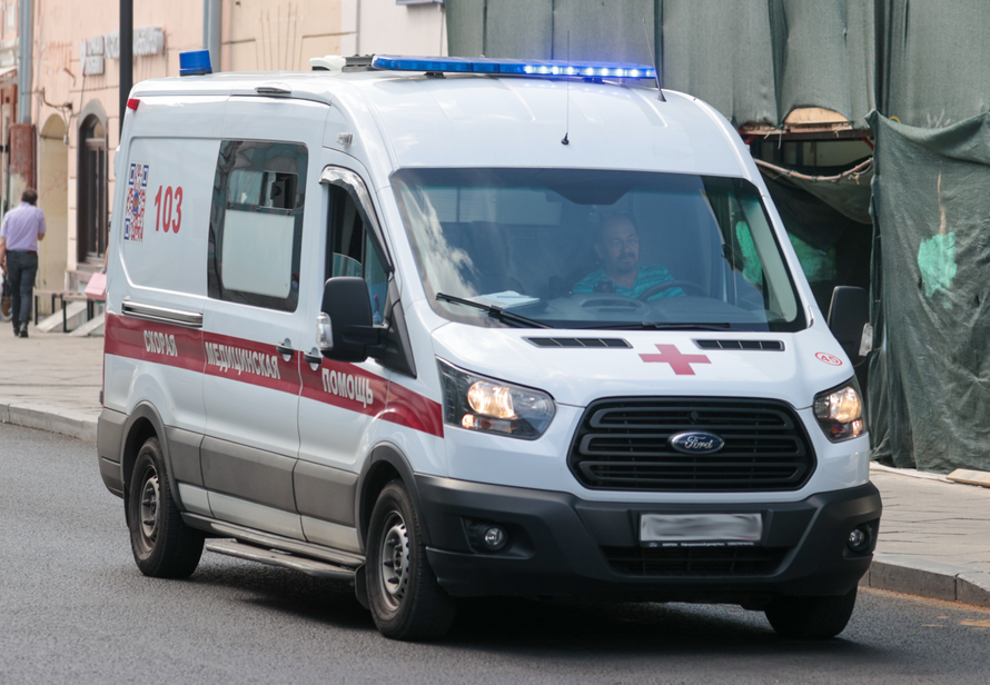 В Петербурге женщина ослепла после юбилейного застолья. Что было в её стакане