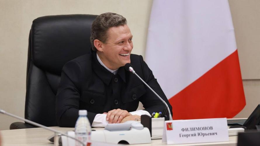 Российский губернатор выгнал журналистов с мероприятия и потребовал благодарности за свою работу