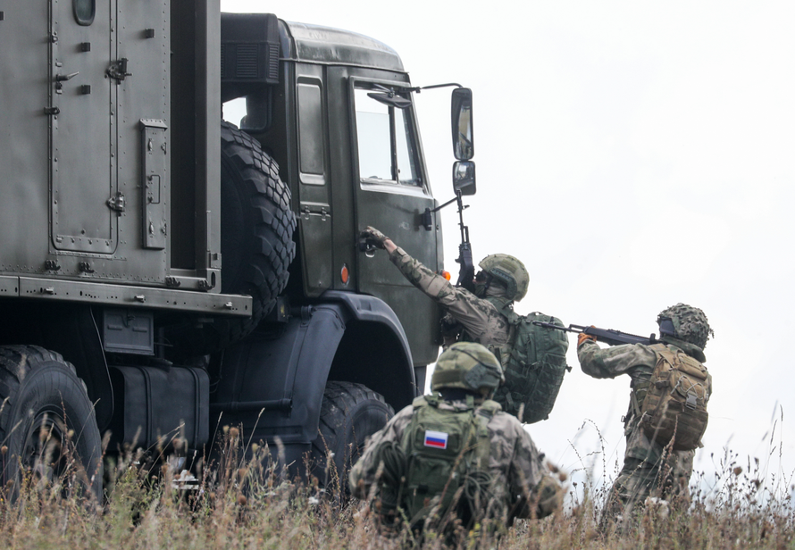 Российскую армию на Западе признали самой сильной. Кто ещё в пятёрке лидеров