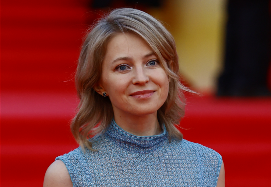 Наталья Поклонская в образе язычницы поздравила россиян с праздником Самайн. РПЦ возмутилась