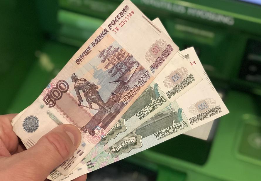 В России хотят начать временно блокировать средства от продажи квартиры. Зачем это нужно